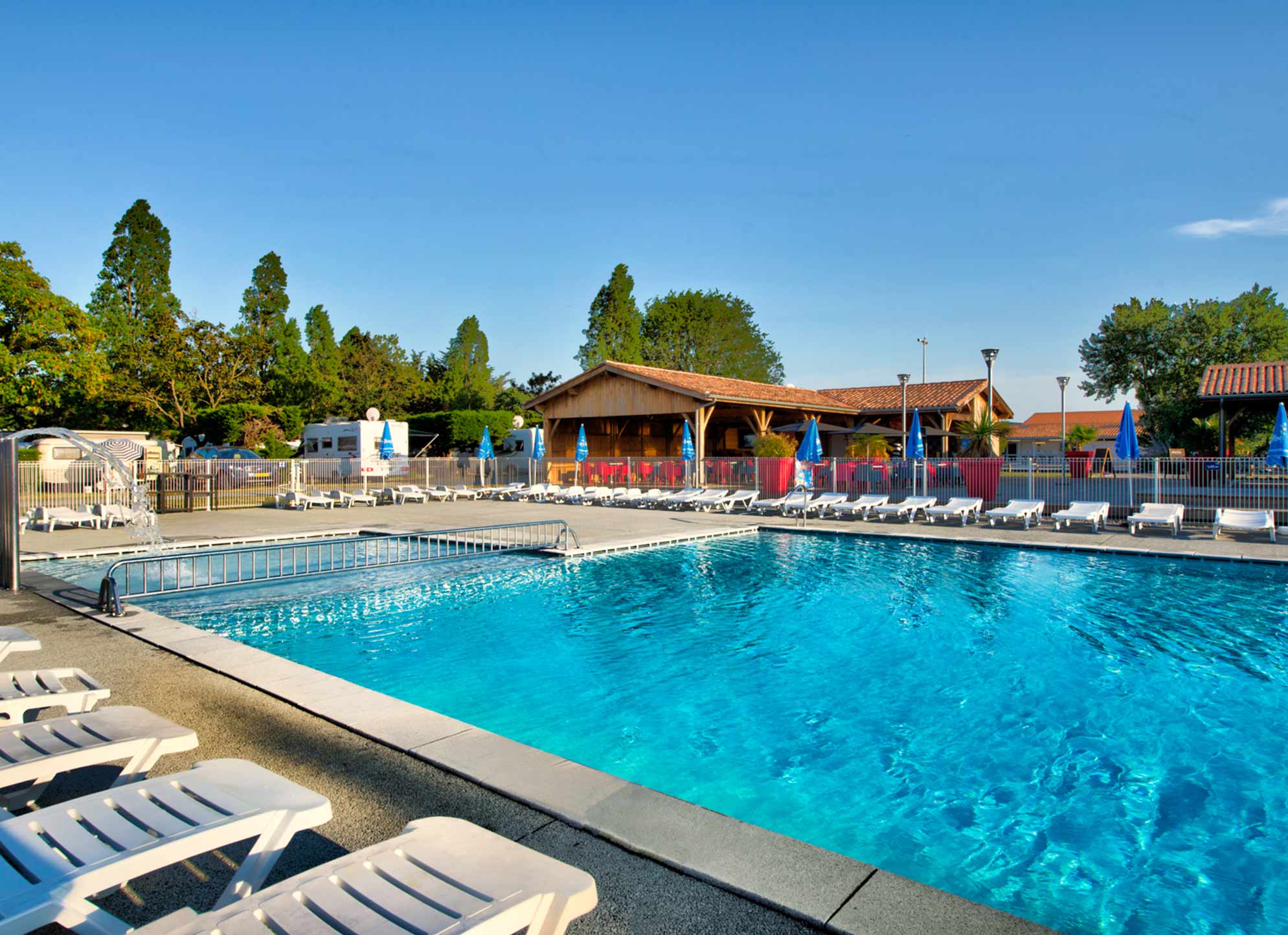 camping piscine ile de ré